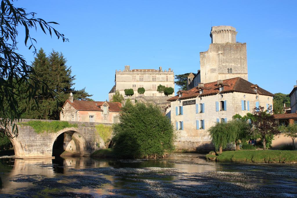 Hostellerie Les Griffons Bourdeilles Exterior foto